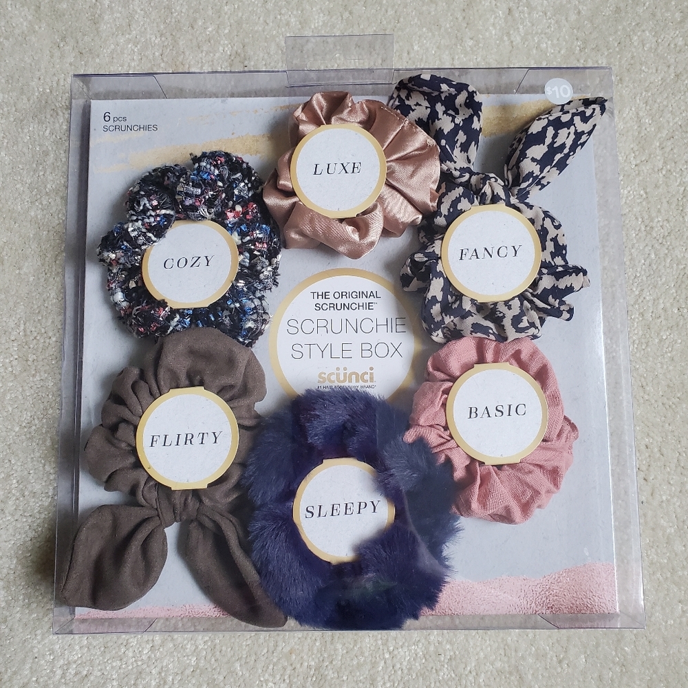 Scrunchie style box by scunci